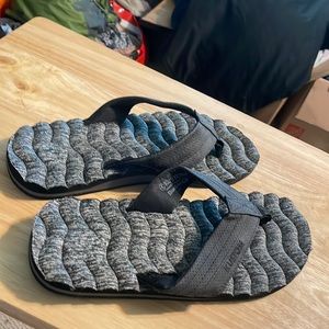 Mens flip flops